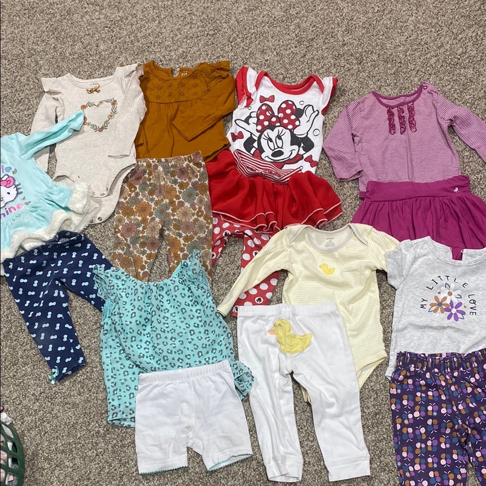 Lots of baby girl clothing sets